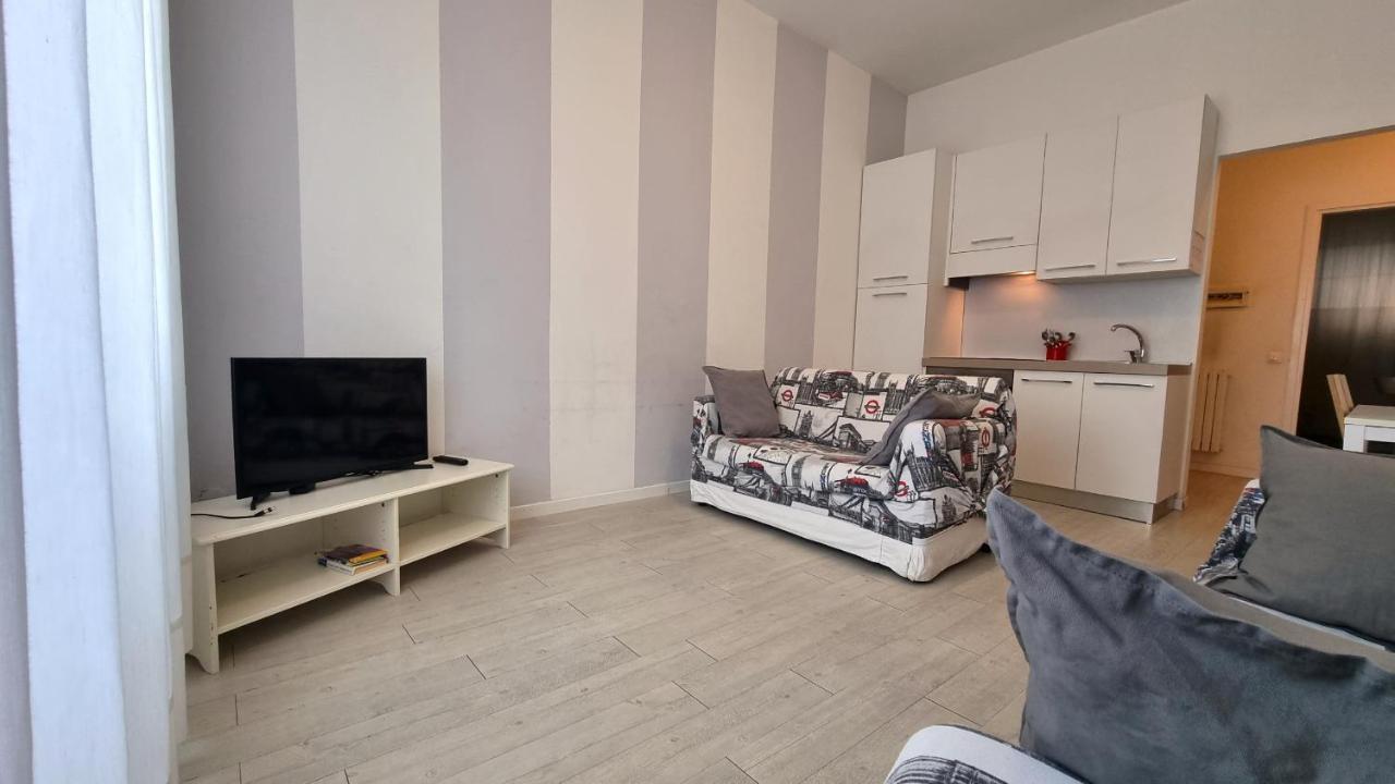 Affittimoderni Milano White Apartment Luaran gambar